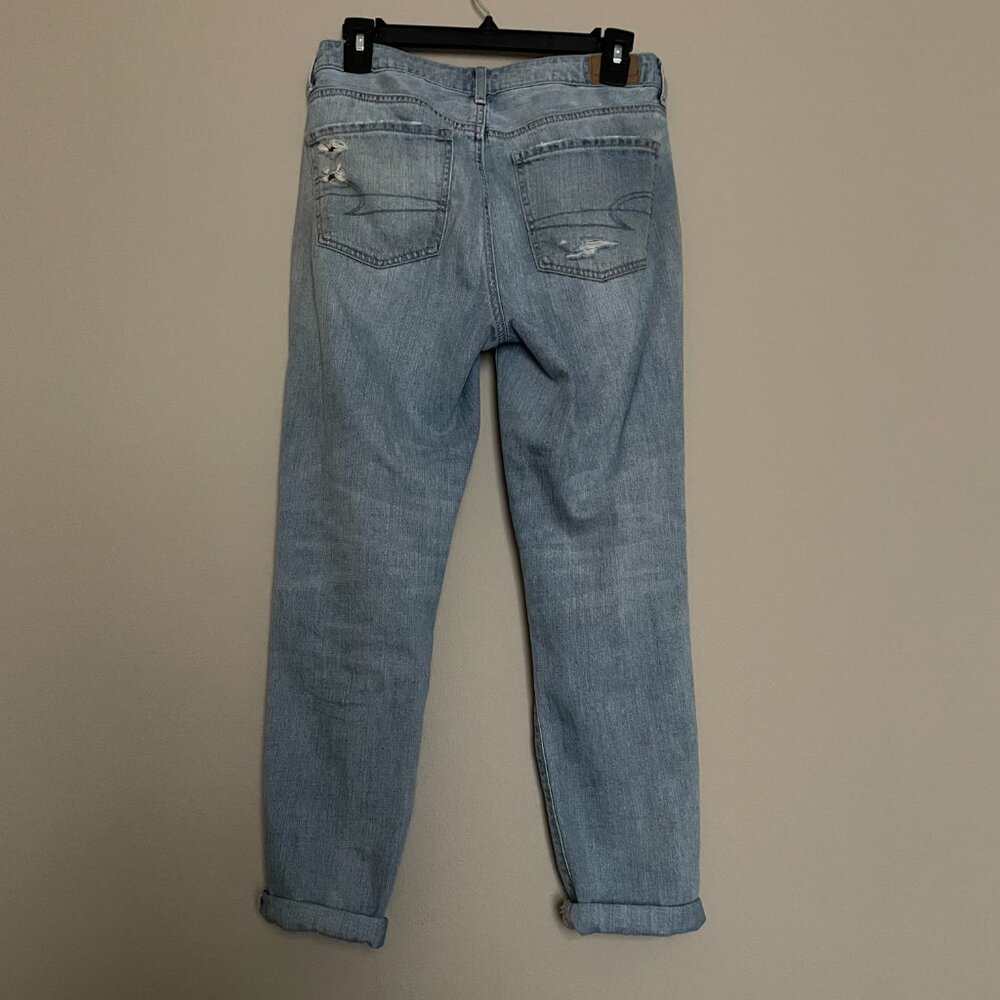 American Eagle, 2 Short, Distressed Tom Girl Jeans. - Picture 4 of 9